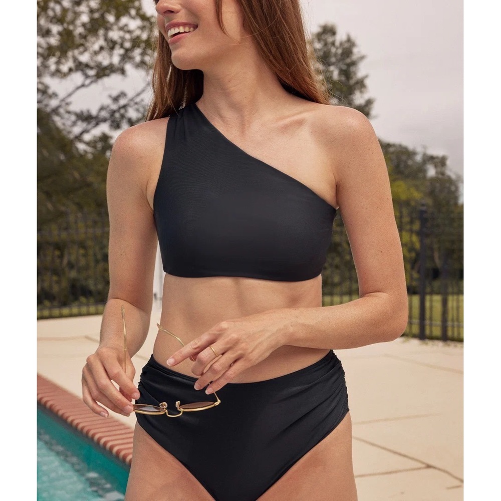 Summersalt The Sidestroke One Shoulder Bikini Top in Black | Size 12